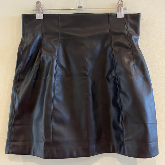 Zara Pleather Mini Skirt - Size L